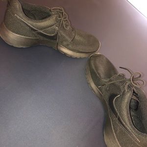 Nike Roshes